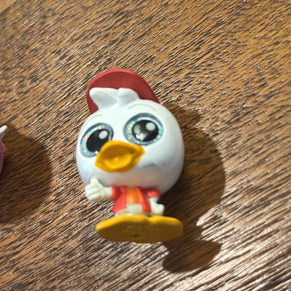 Huey | Daisy | Disney | Doorables - Picture 2 of 2